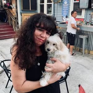 Meet your Posher, Karin